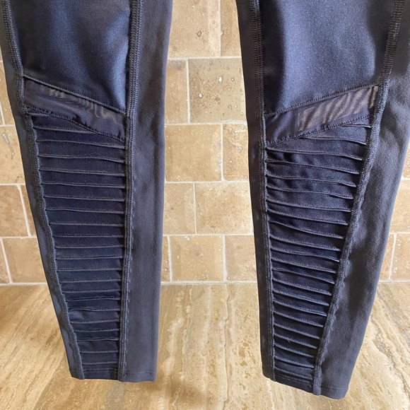 ALO YOGA  High Waist Moto Leggings (S) Anthracite: Dark Gray. - Picture 8 of 8